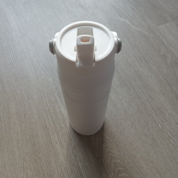 NEW White 24oz. Stanley Waterbottle - Picture 2 of 9